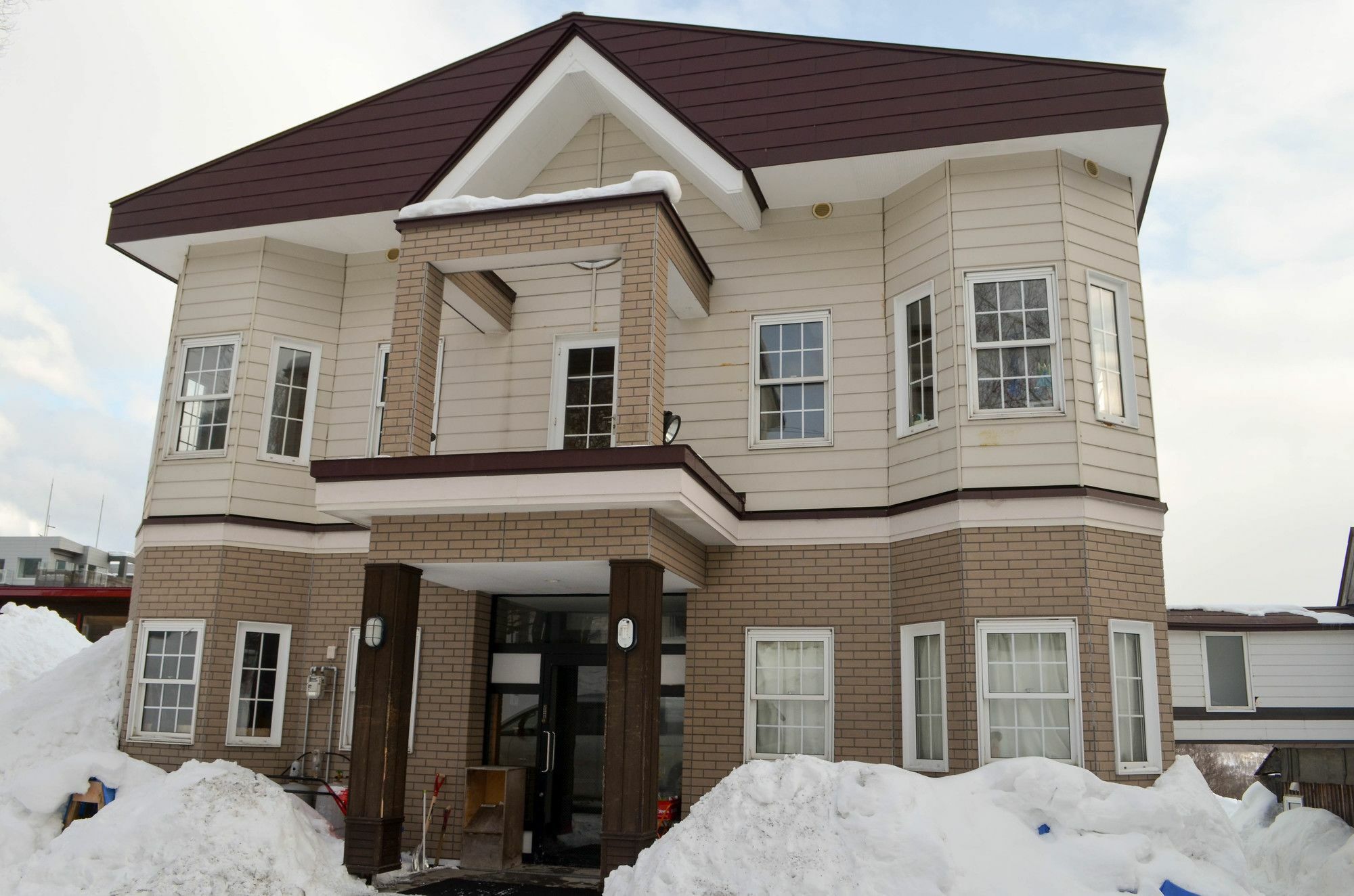 Absolute Niseko Lodge Hirafu Exterior photo